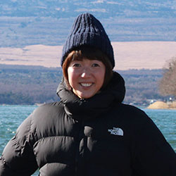 安芸 智子